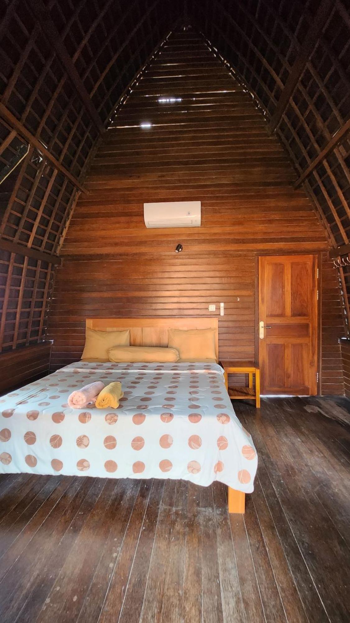 Suka Beach Bungalow Lembongan Esterno foto